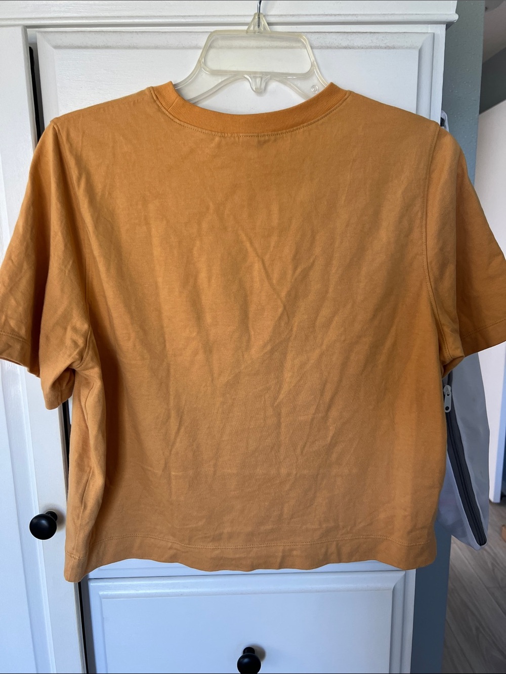 Uniqlo Cropped Crewneck Tee in Mustard - Picture 3 of 3